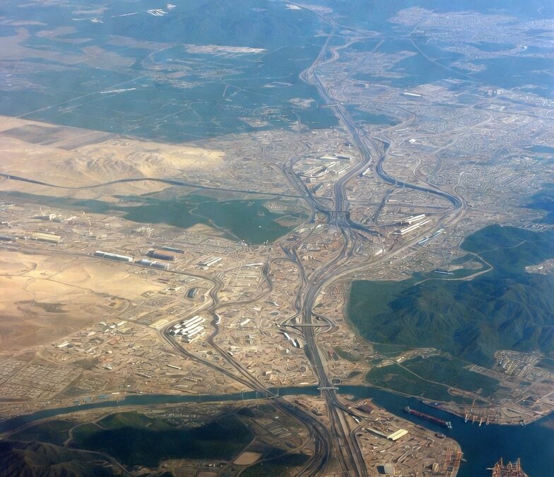 China’s Strategic Pivot in the Belt & Road: Green Finance, Opening up, and Risk Dynamics